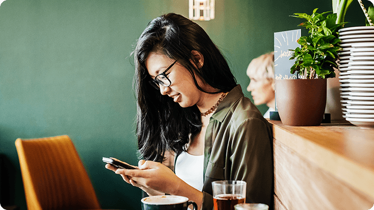 woman on laptop