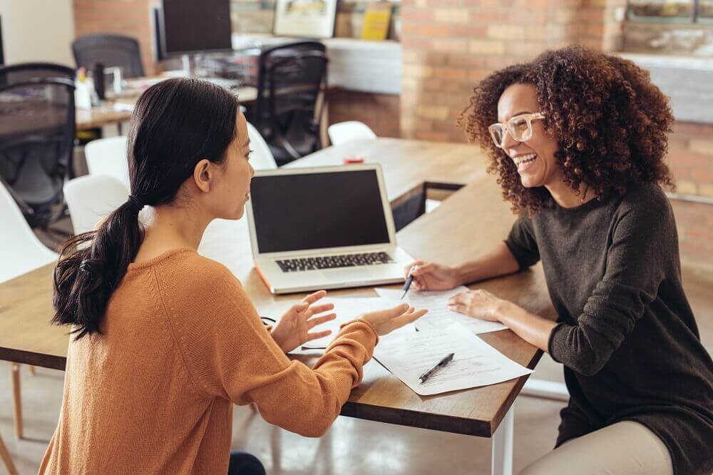 HR speaking to employee.